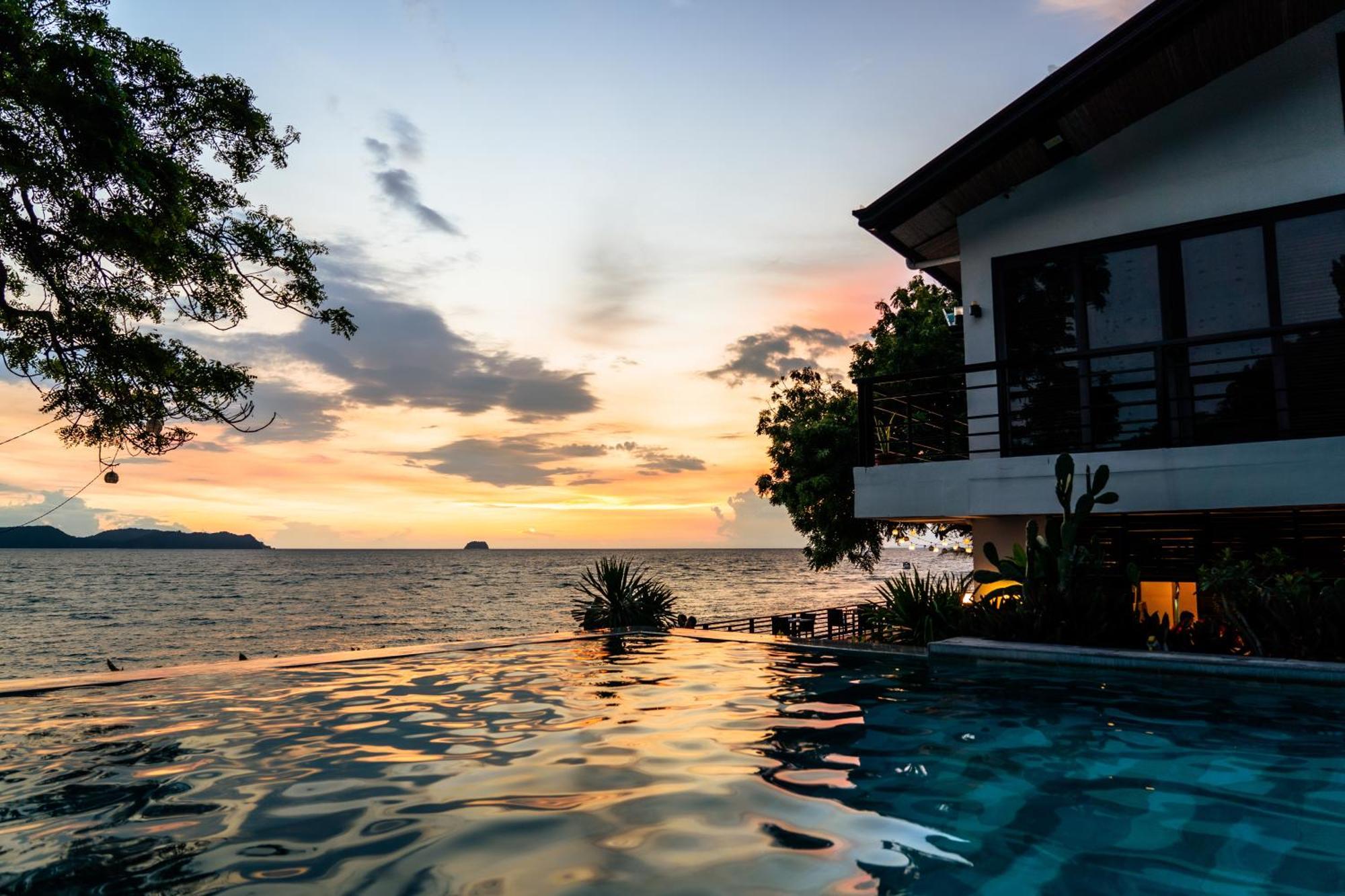 Altamare Dive And Leisure Resort Anilao Mabini  Exteriér fotografie